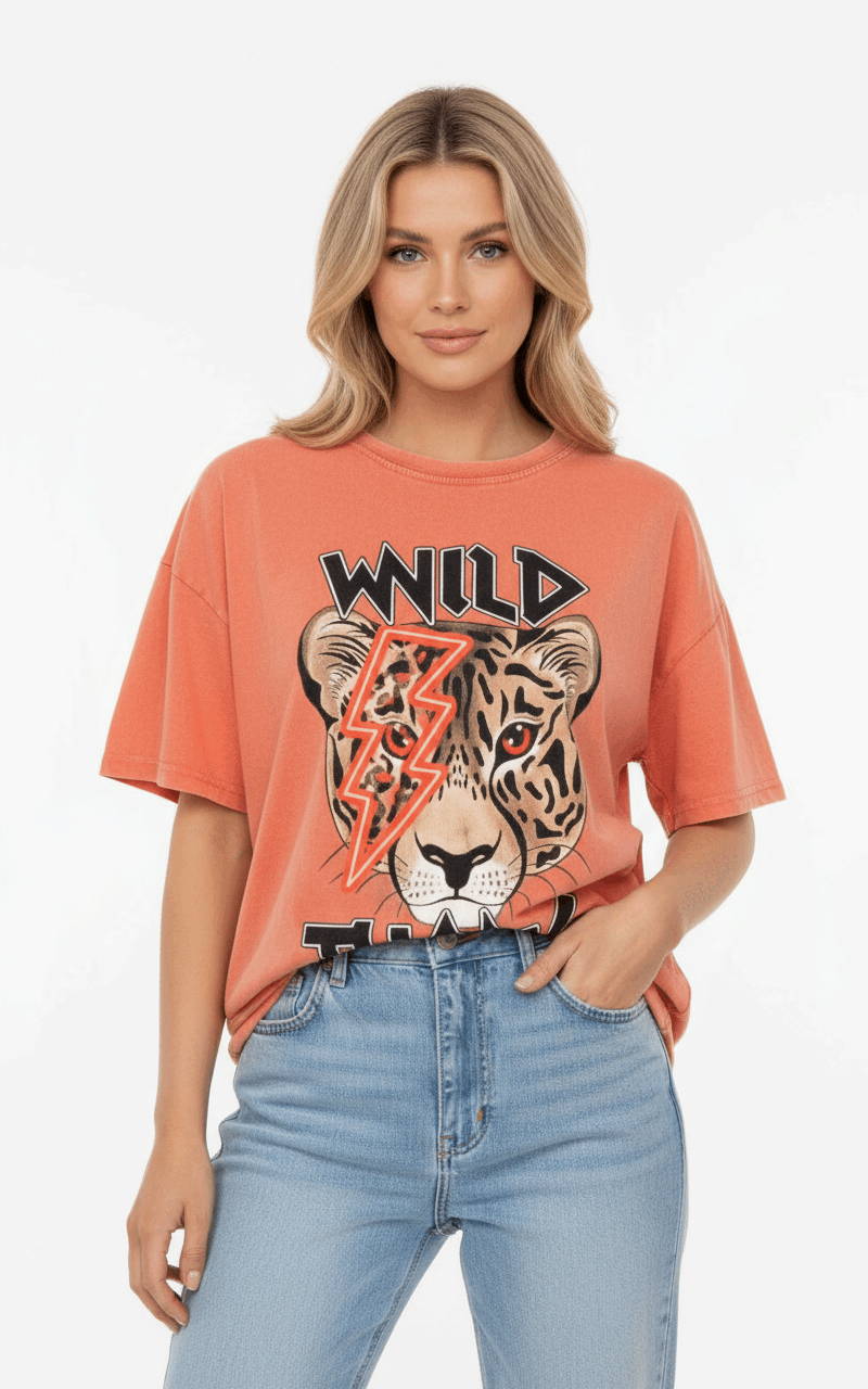 Model wearing t-shirt 8