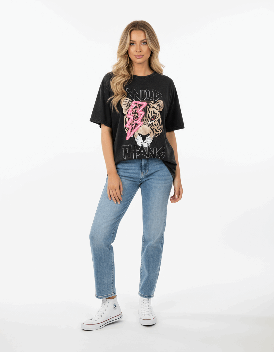 Model wearing t-shirt 9